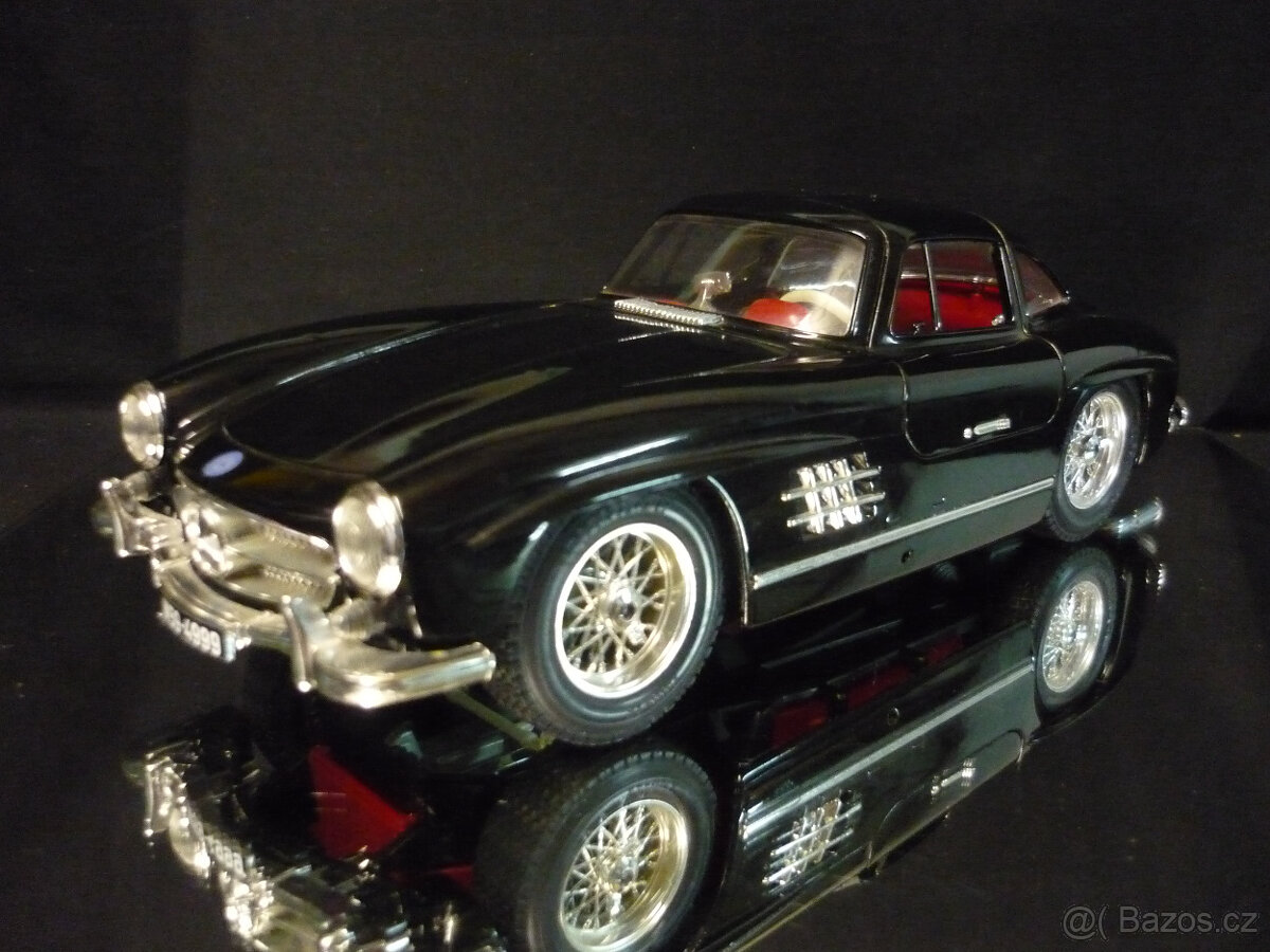 Mercedes Benz 300 SL černý Bburago 1/18