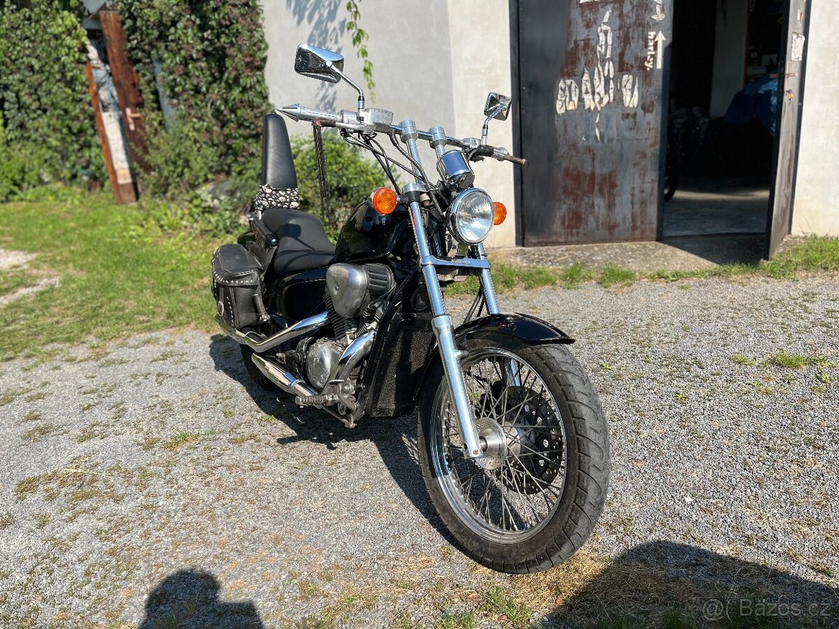 Honda vt 600 c