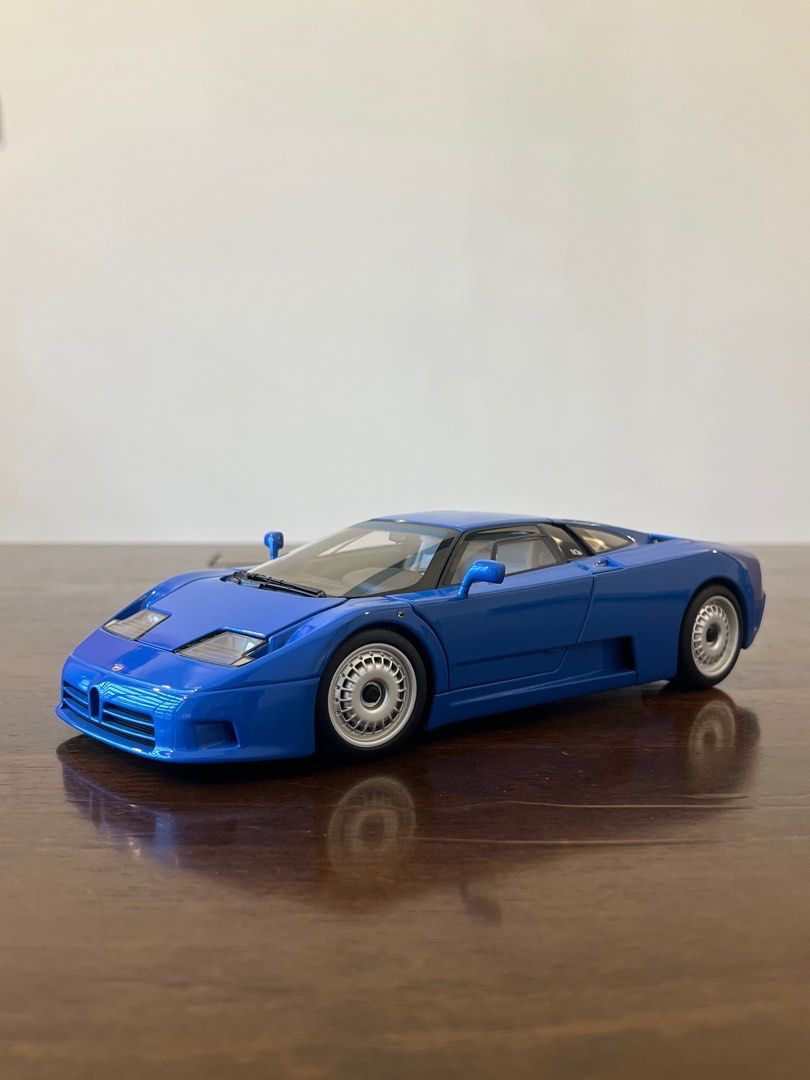 1/18 Autoart Signature Bugatti EB110 GT Blue
