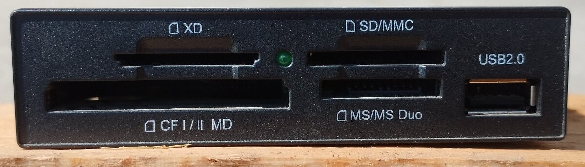ČTEČKA KARET SEMA SFD 321F