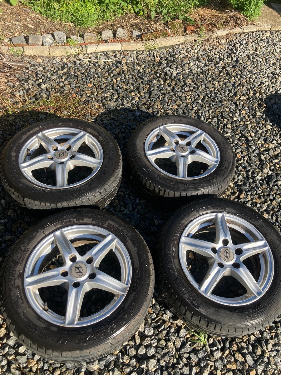 ALU sada kol na Hyundai i30 - R15 6JX15H2