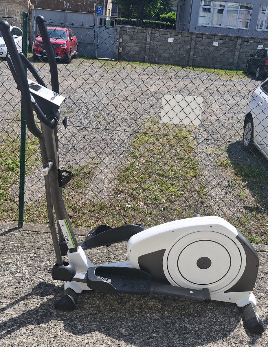 Prodám eliptical Housefit Motio 70