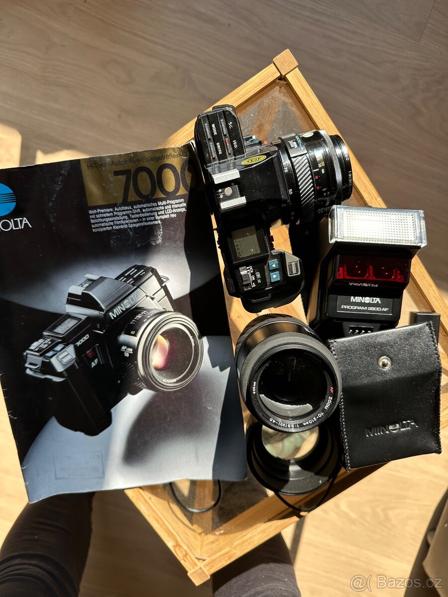 Minolta 7000 + Minolta 35-70 AF a 70-210 AF + příslušenství
