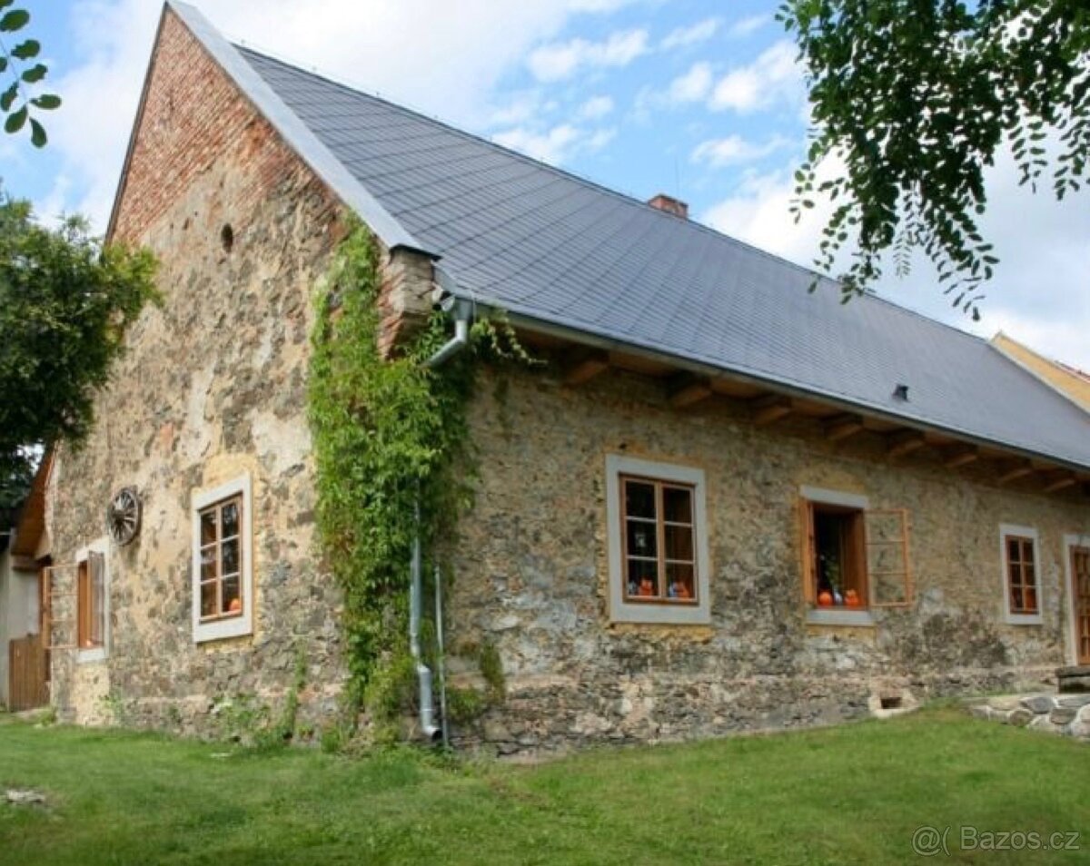 Hledám pronájem domu nebo bytu