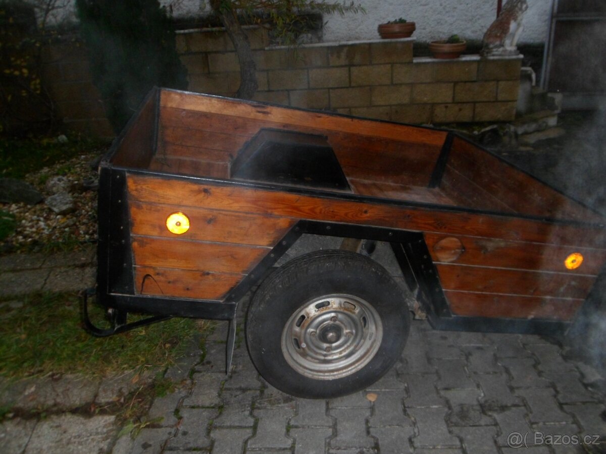 přívěsný vozík za auto