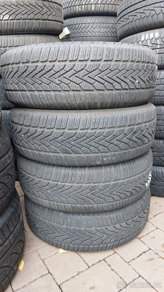 Pneu zimní, 4 ks, rozměr 215/65/16, 98H, zn. SEMPERIT