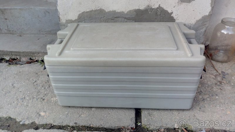 Thermobox na převoz jidla, tvrdý plast