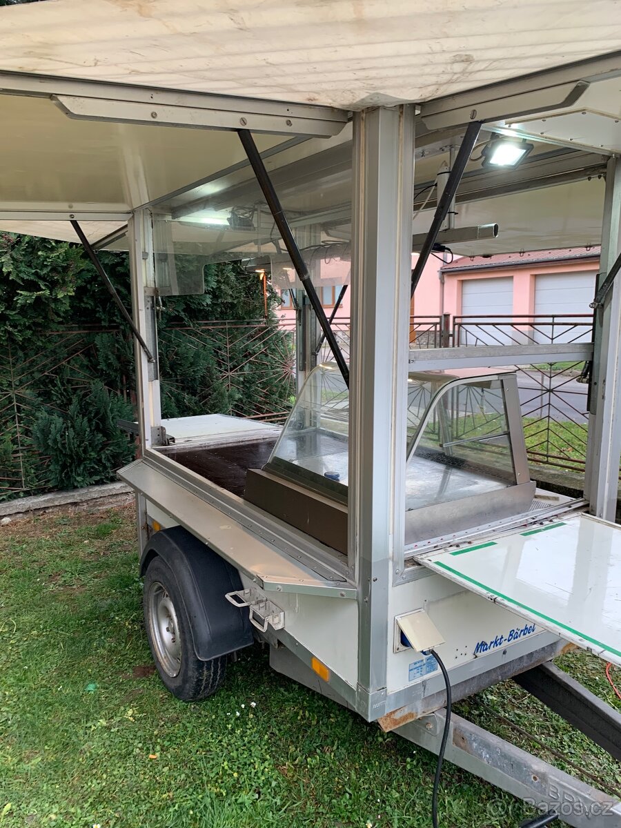 Pojizdna prodejna s chlazenim