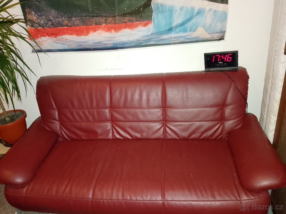 Kožený gauč