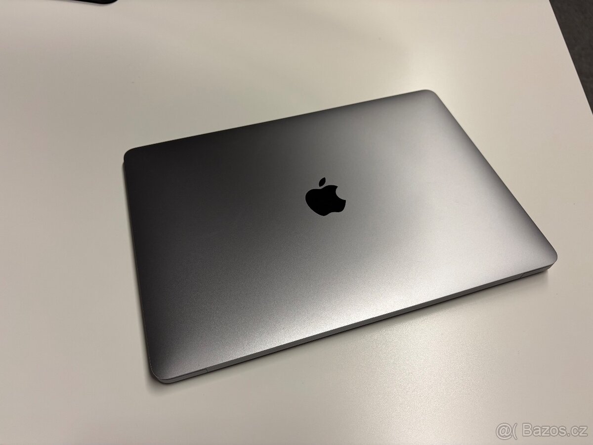 MacBook Air M1 Space Gray, 16 GB RAM 1 TB SSD