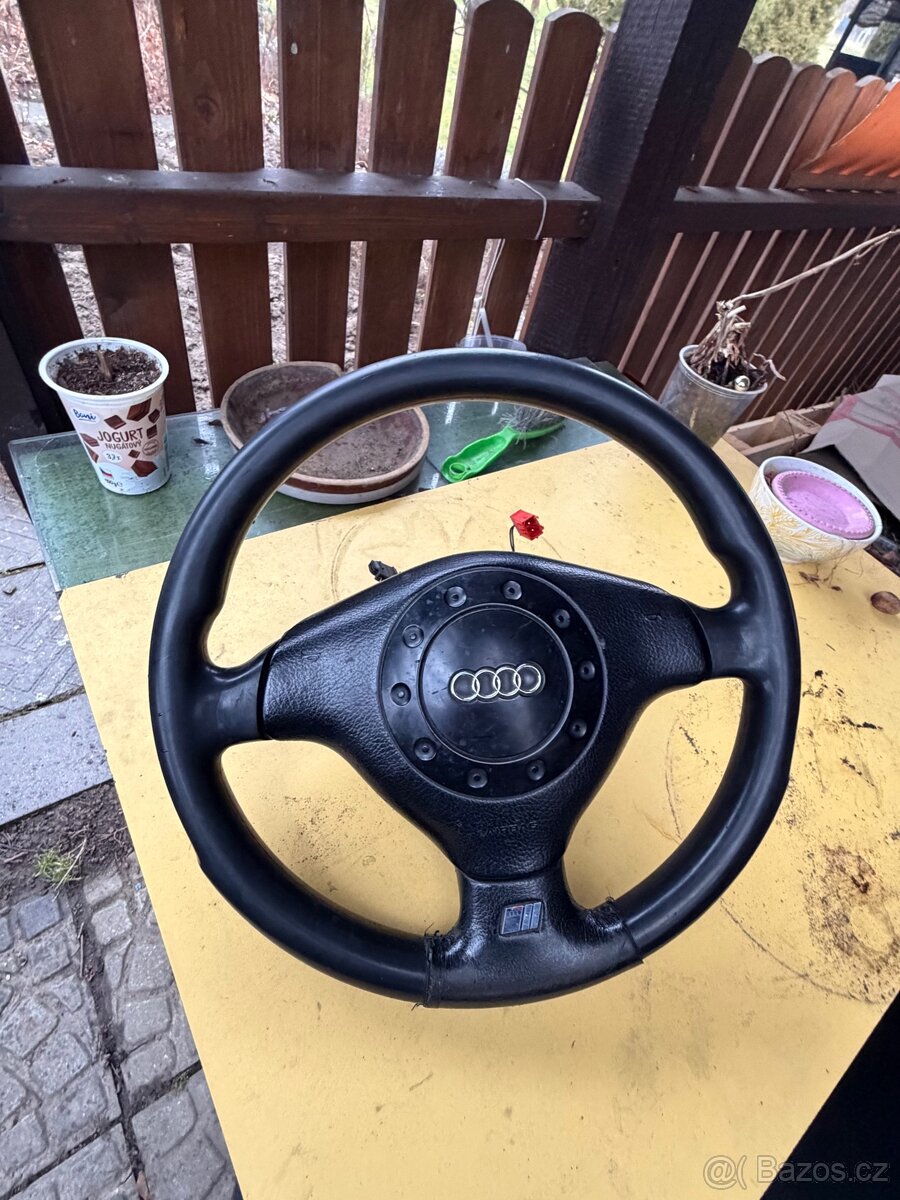 Volant Audi A6 C4 , 80