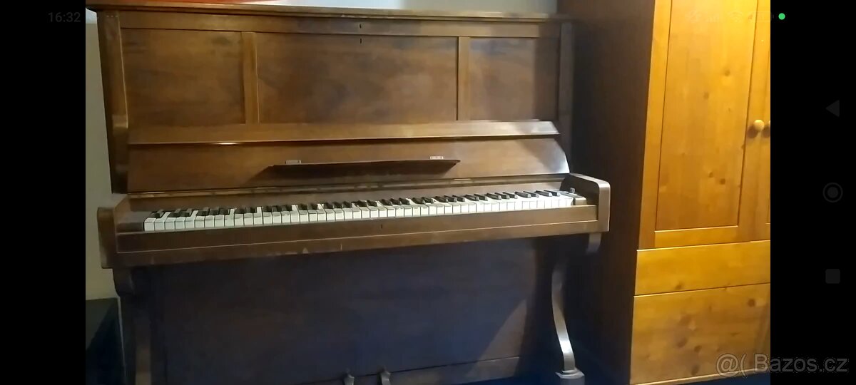 historický klavír