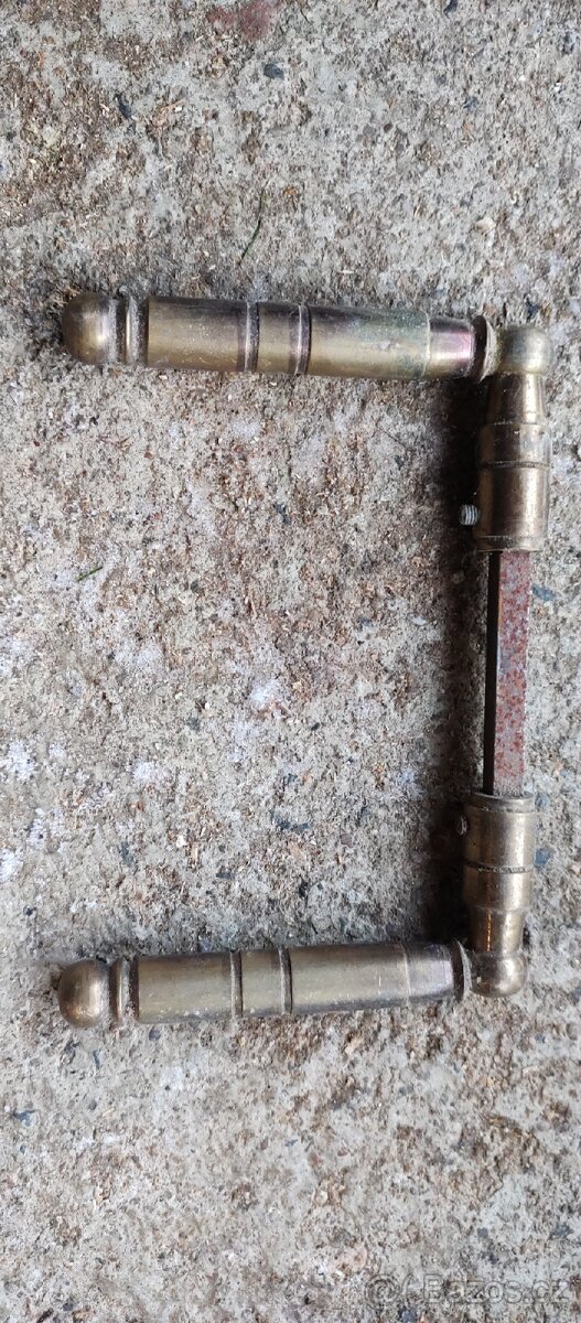 Stará mosazná klika