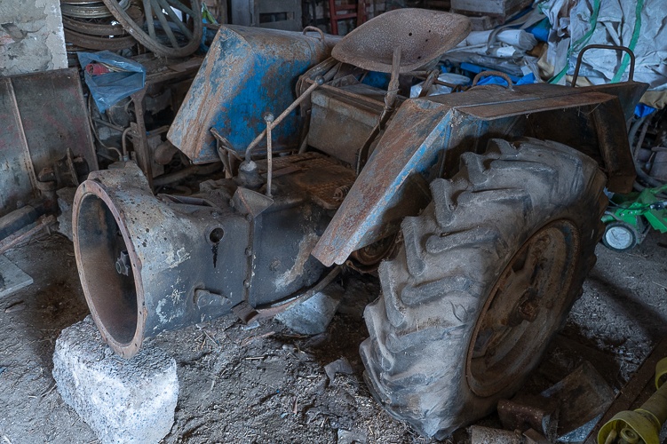 Zetor 25 přední náprava + zadek