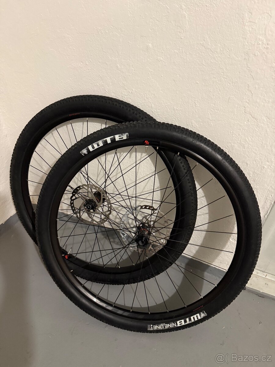 Zapletená kola Syncros XR2.5 6 Bolt