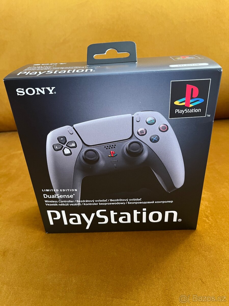 PlayStation 5 DualSense - 30th Anniversary Limited Edition