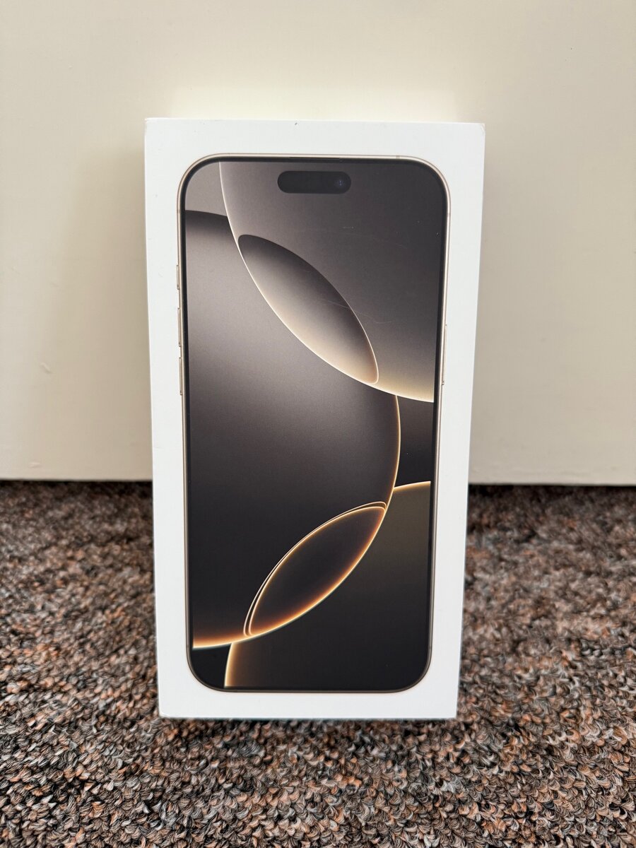 iPhone 16 Pro Max 256gb Natural Titanium. 23m zaruka ALZA.