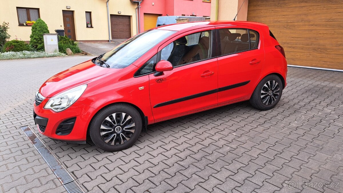Opel Corsa D 1.2 63kw Automat - první majitel