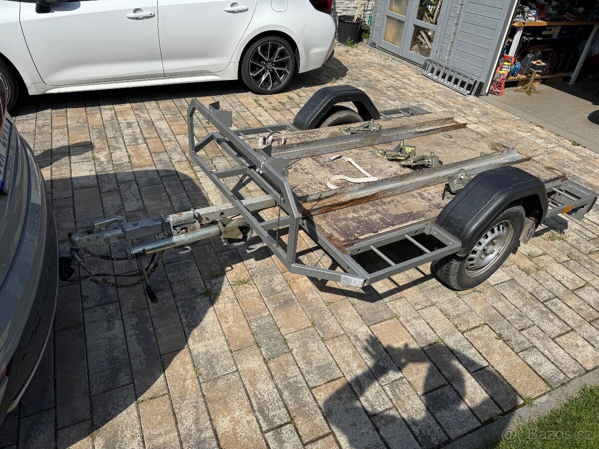 Vlek na motorky