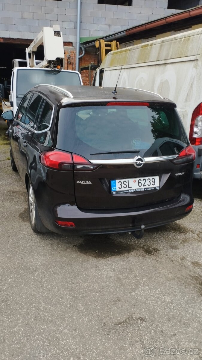 Opel Zafira Tourer 1.6 CDTI. Rezervováno