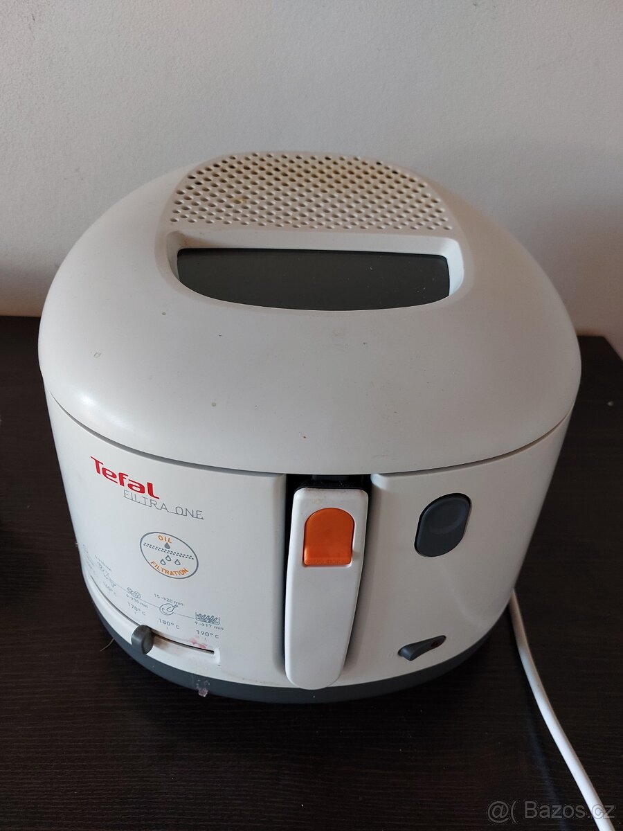 Fritovací hrnec