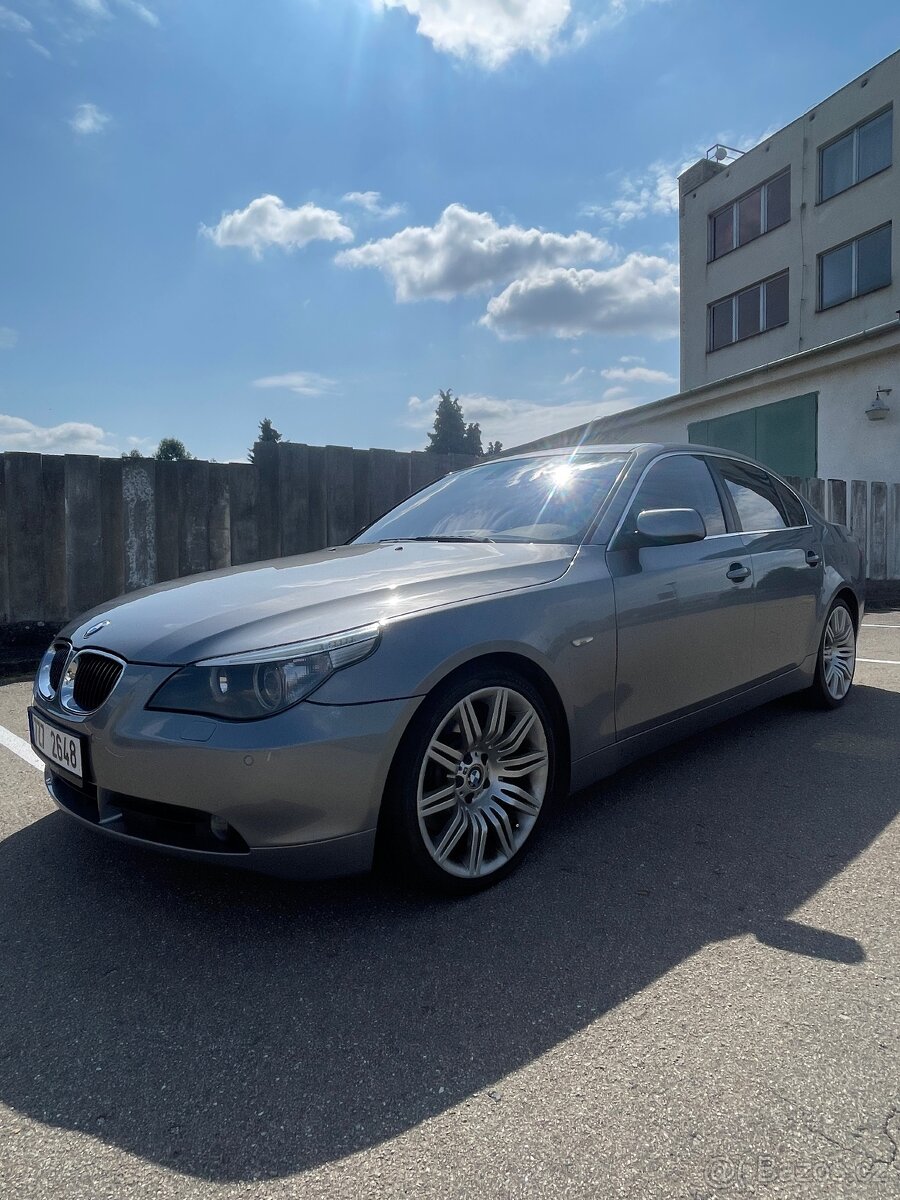 Bmw e60 545i V8
