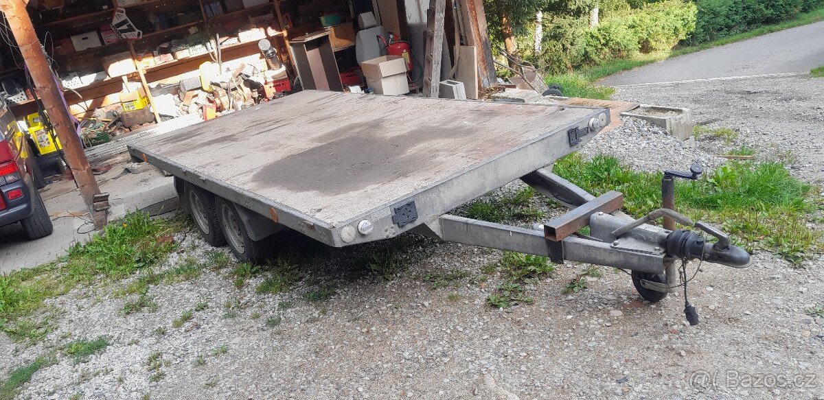 Bržděný přívěs 2x4m