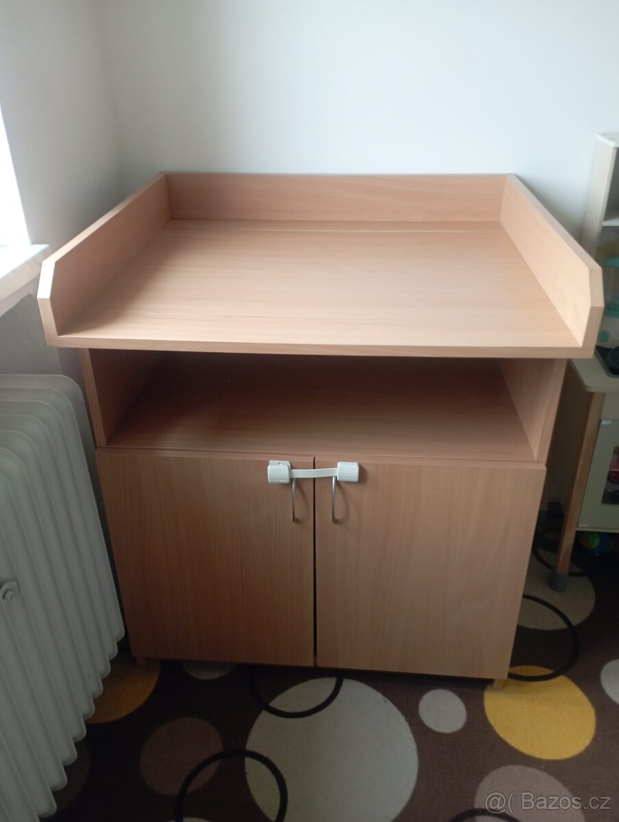 Přebalovací pult, komoda, skříň, skříňka