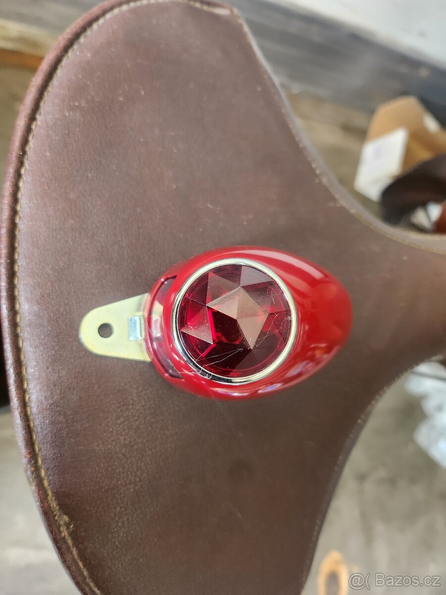 Zadní světlo pyonir pařez