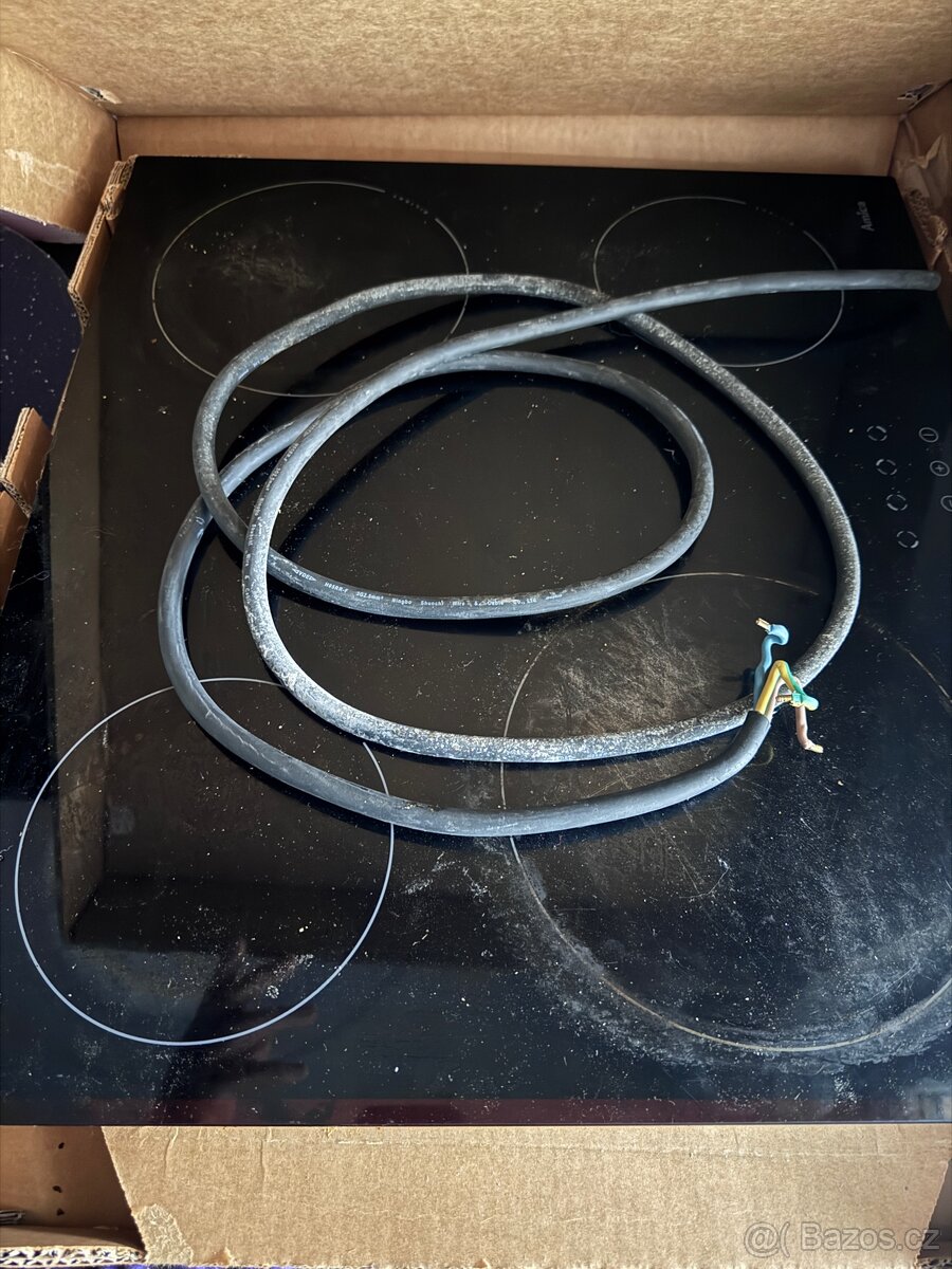 Prodám eletrickou varnou desku zn.Amica