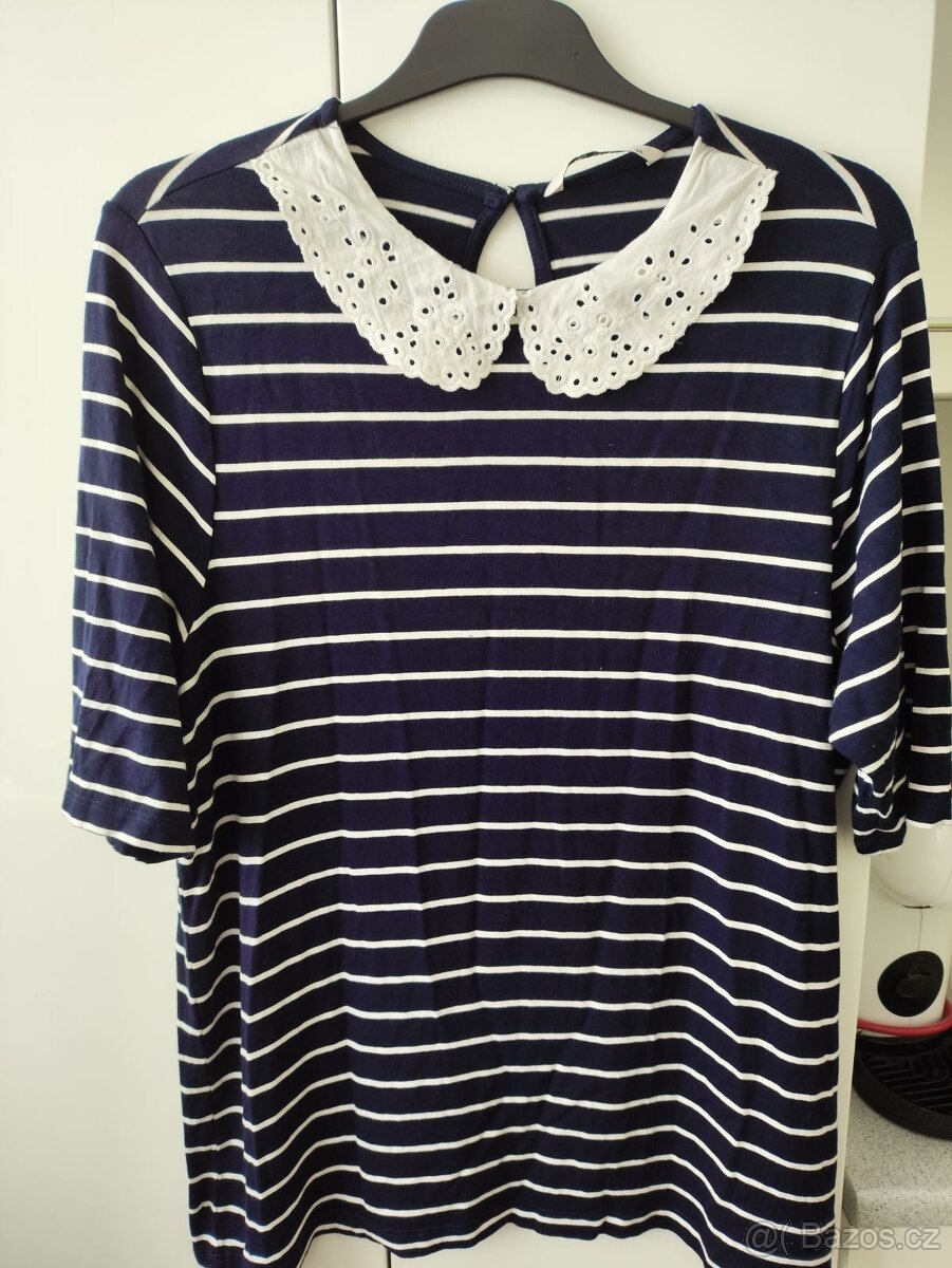 elastické triko s límečkem