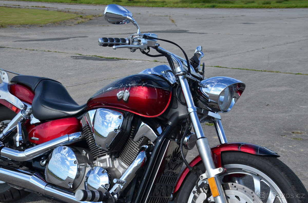 Honda VTX 1300 C, TOP stav, exkulzivní airbrush