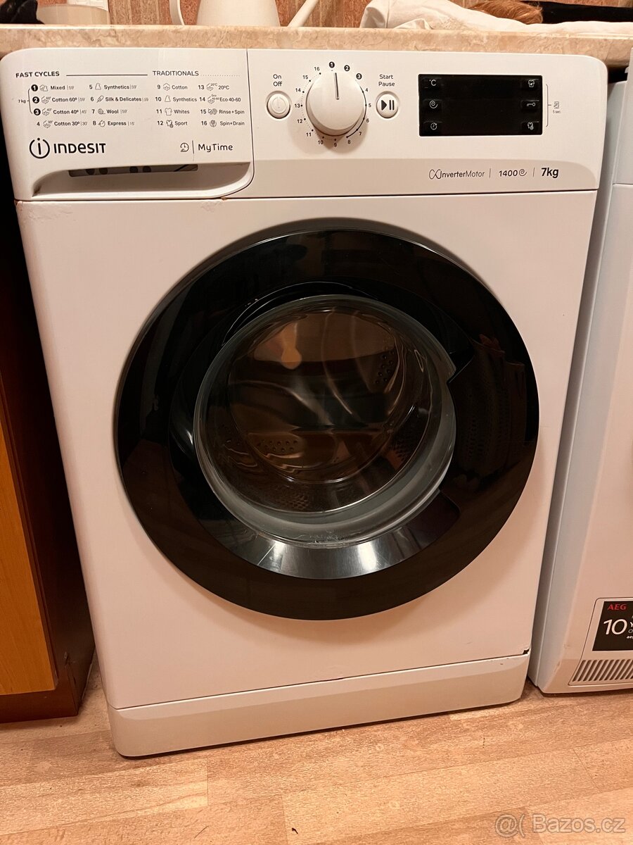 Pračka Indesit 7 kg / 1400 ot