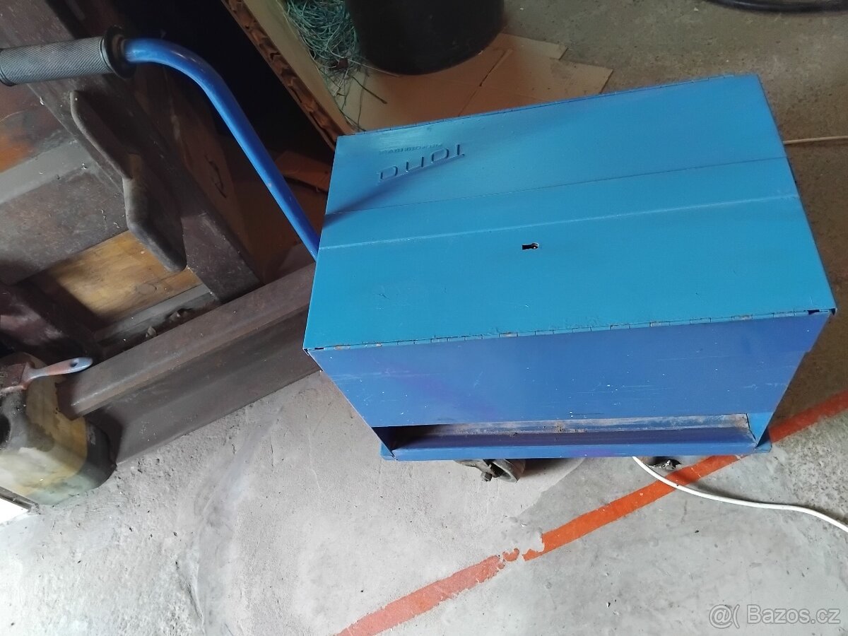 Bedna jako vozik  na naradi