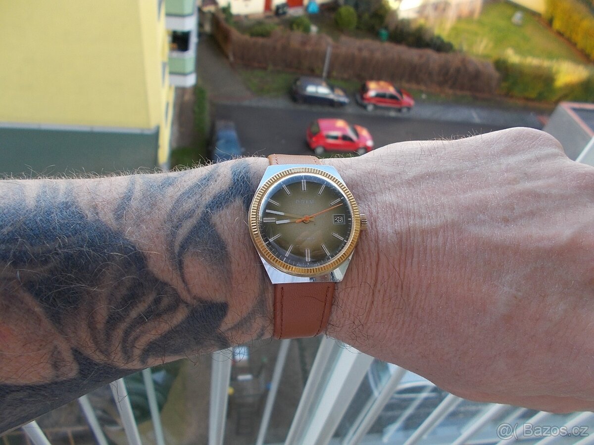 krasne oblibene funkcni hodinky prim ala rolex rok 1981