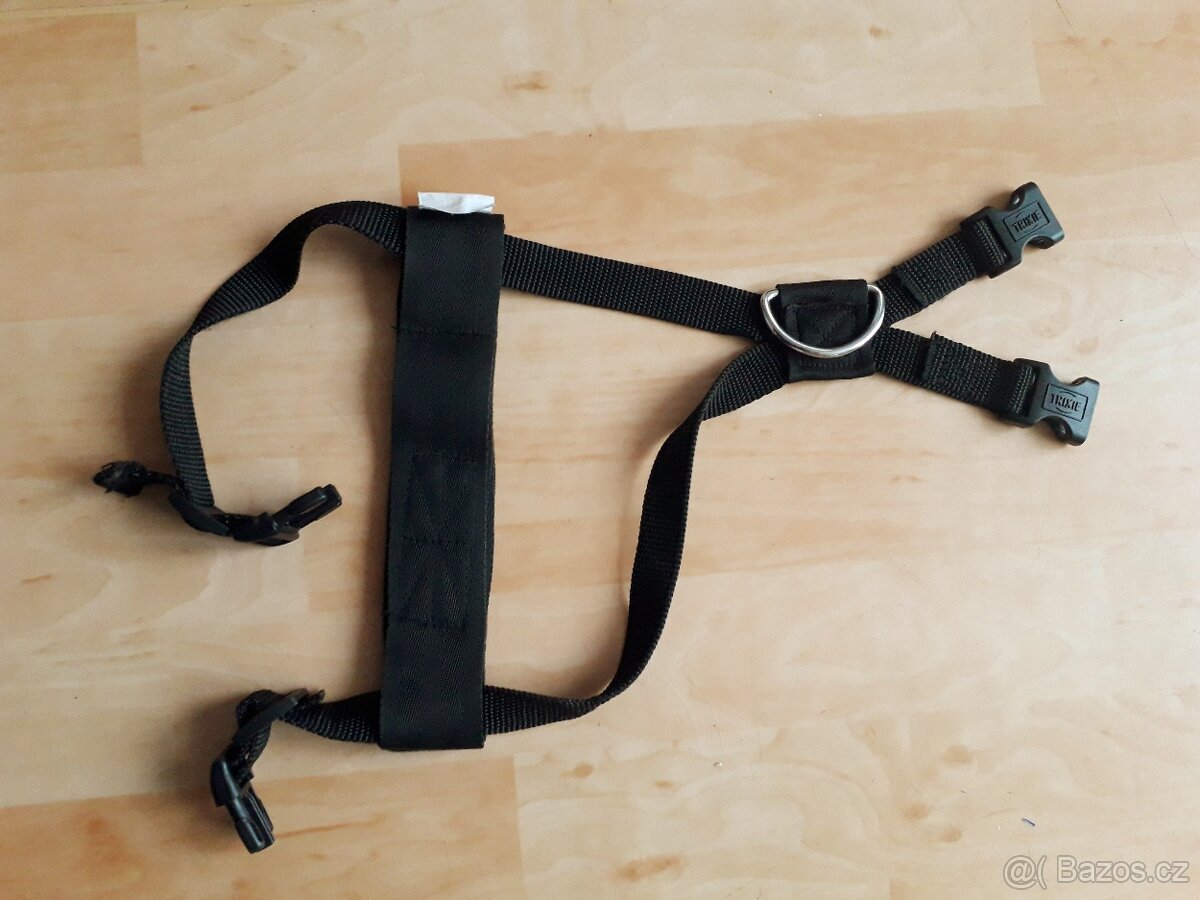 Vybaveni pro psa - velikost ,,S" - vodítko, postroj, obojky