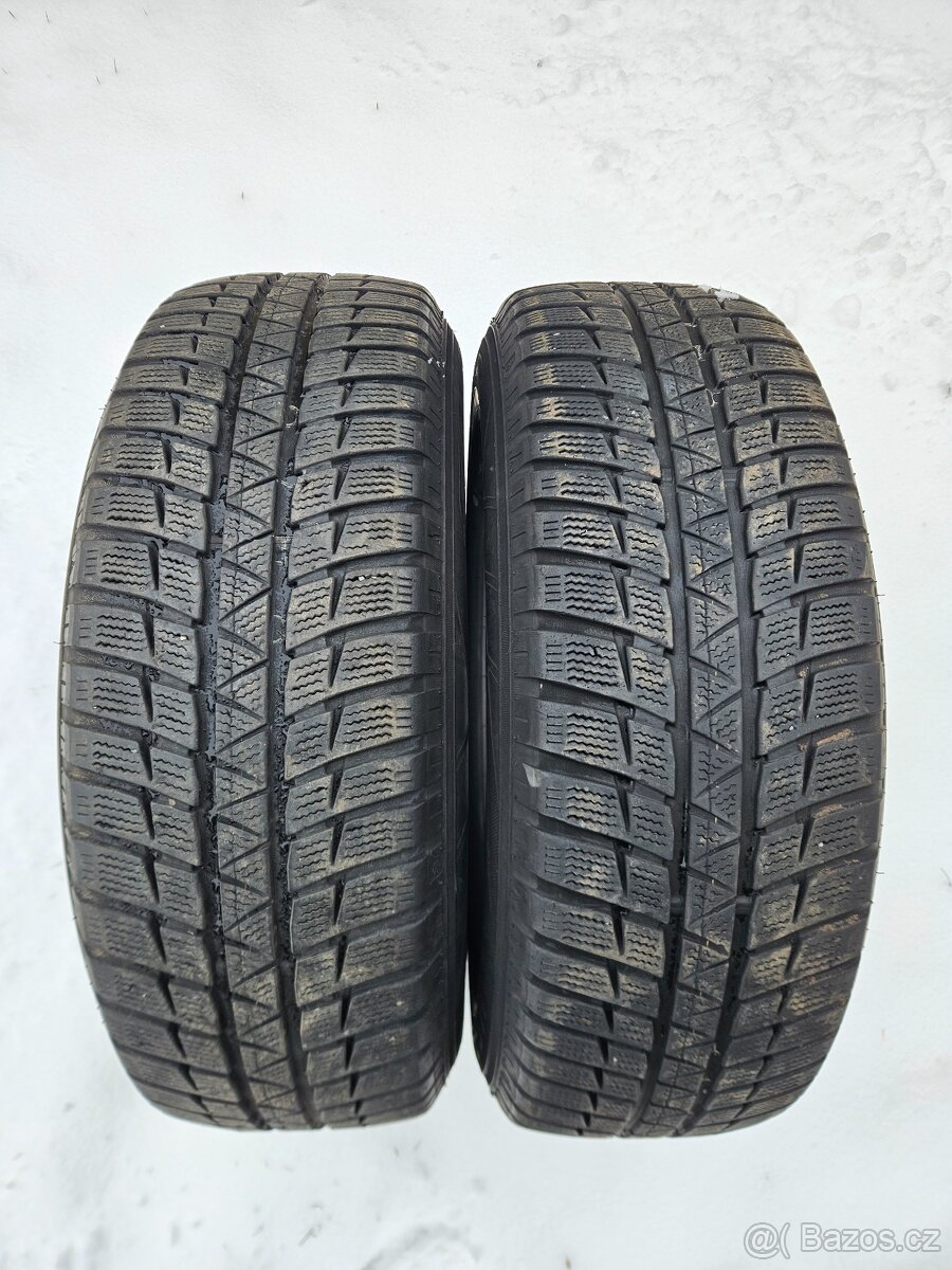 2ks Zimní pneu 215/65/16