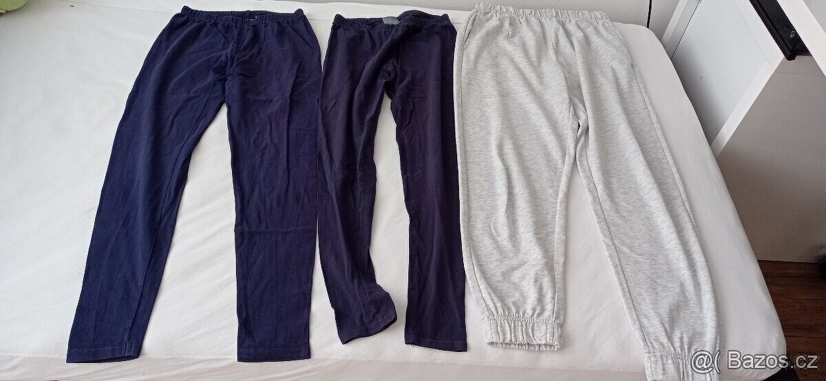 Bavlněné legíny, tepláky (vel. 158/164)