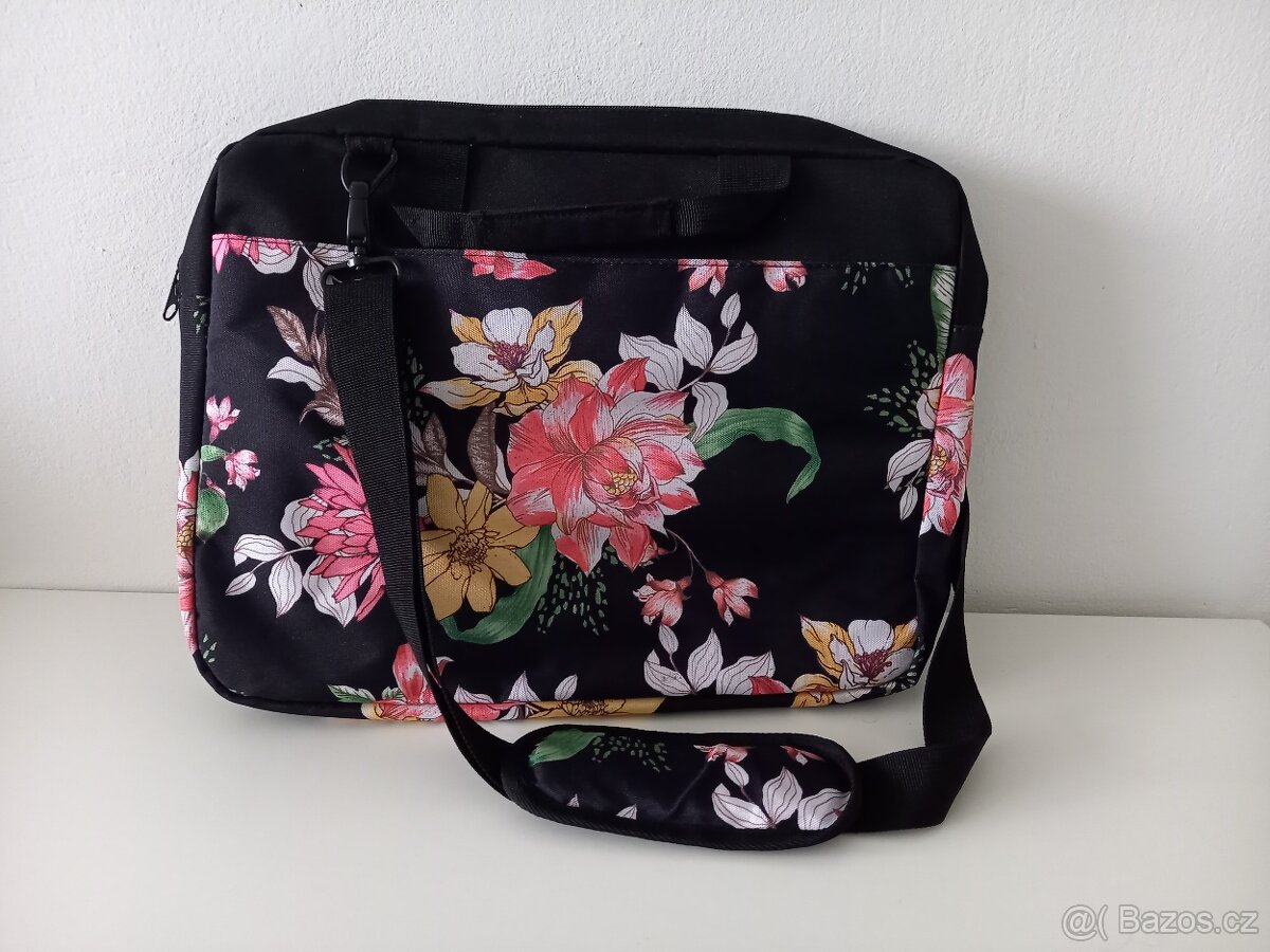 Květovaná taška na notebook