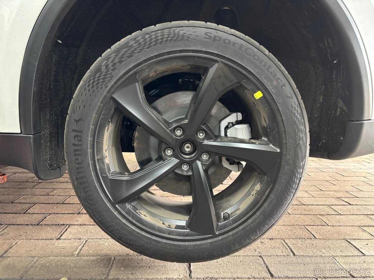 Pneumatiky 255/45 R19 XL 104V Continental