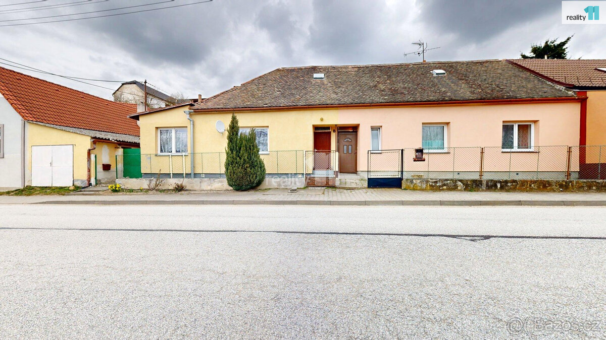 Rodinný dům před rekonstrukcí s neomezenými možnostmi a gará