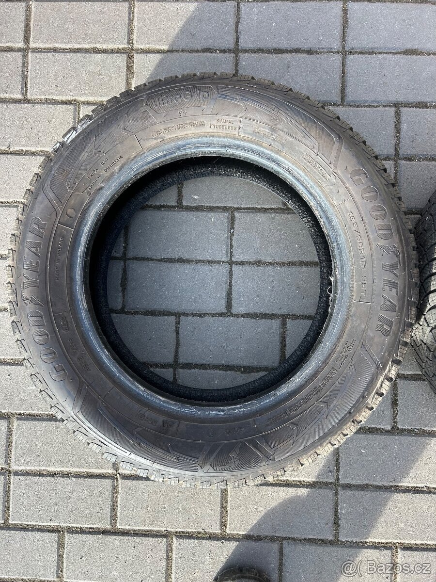 Pneu 195/65R15