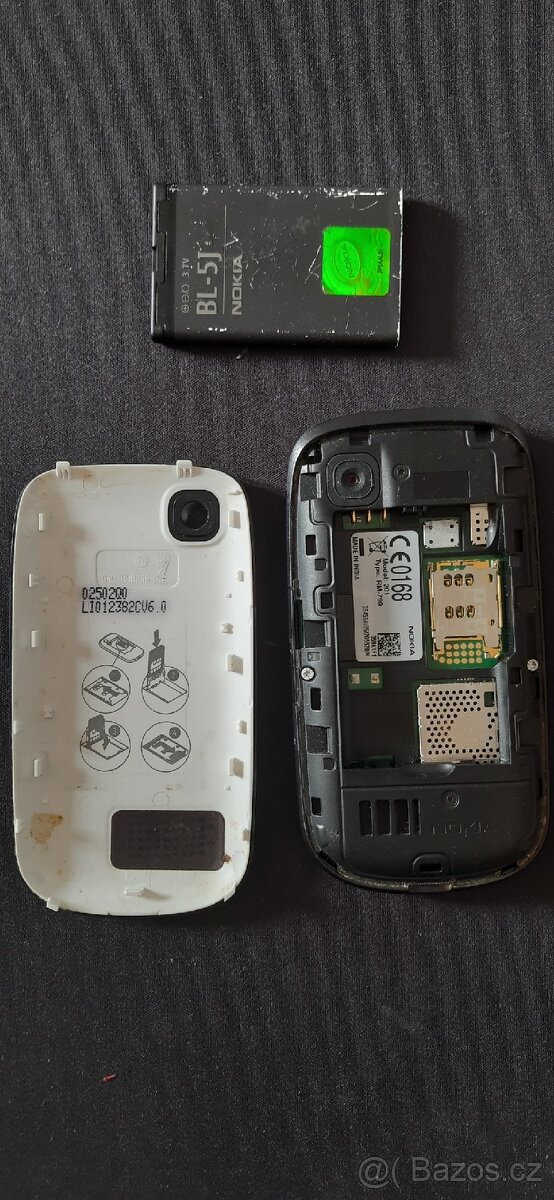 Prodám Nokia Asha 201 s českou klávesnice