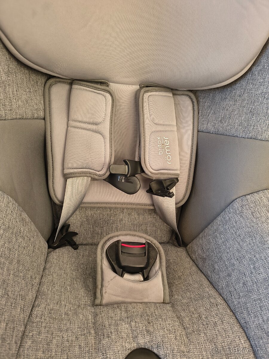 Britax Römer Dualfix M i-Size