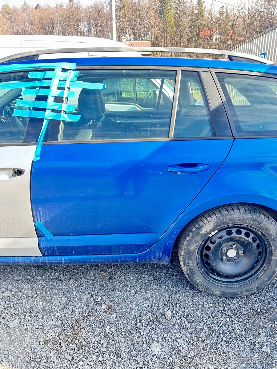 Octavia 3 combi dveře