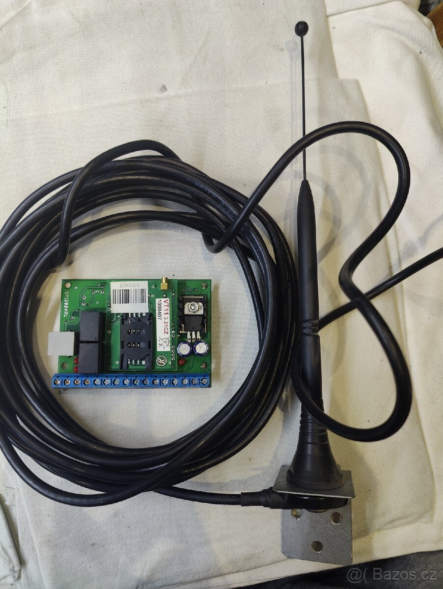 Prodám GSM komunikátor VT 11 s anténou