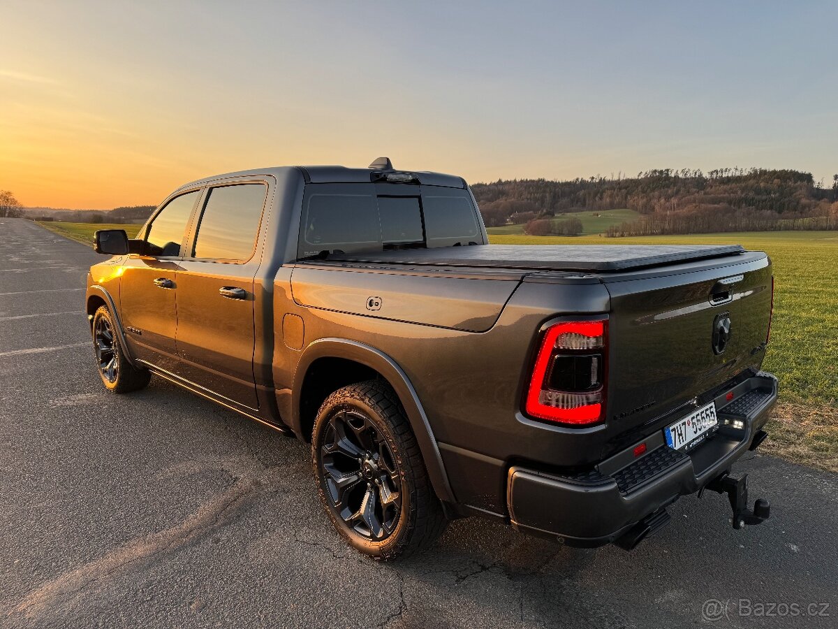 Dodge Ram 1500 LIMITED 5.7HEMI