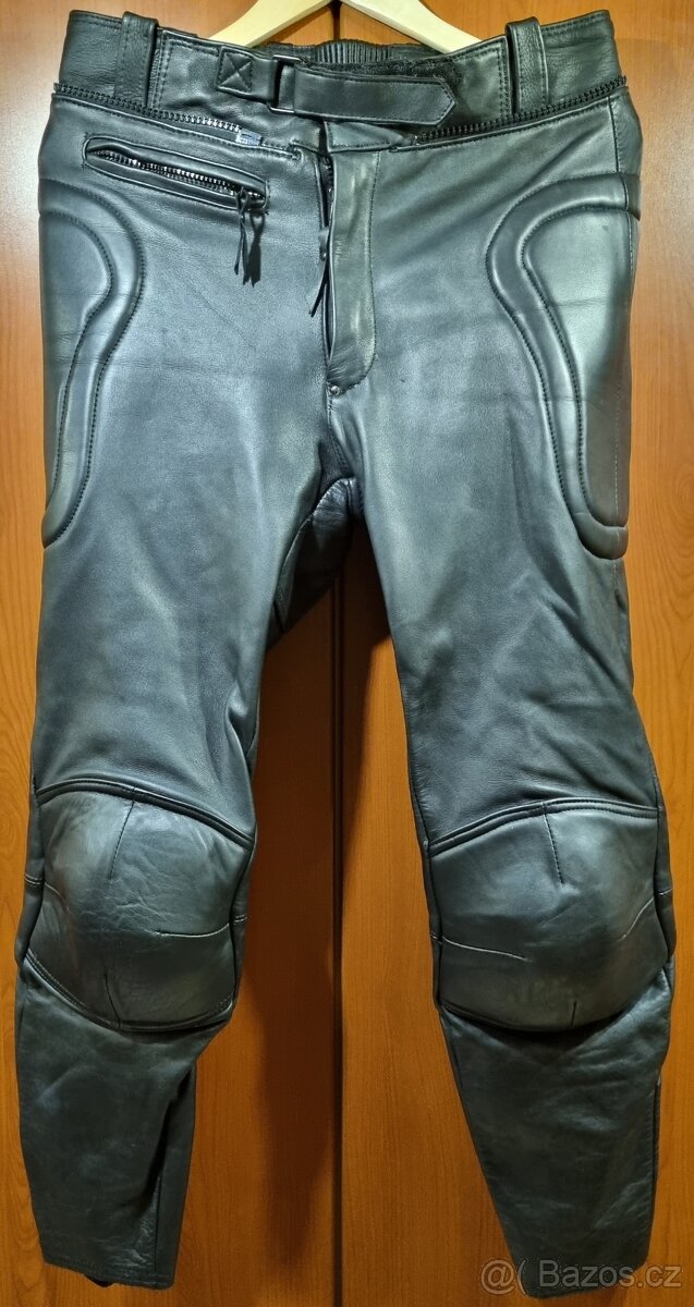 Černé kožené kalhoty s EchtesLeder vel. EUR48