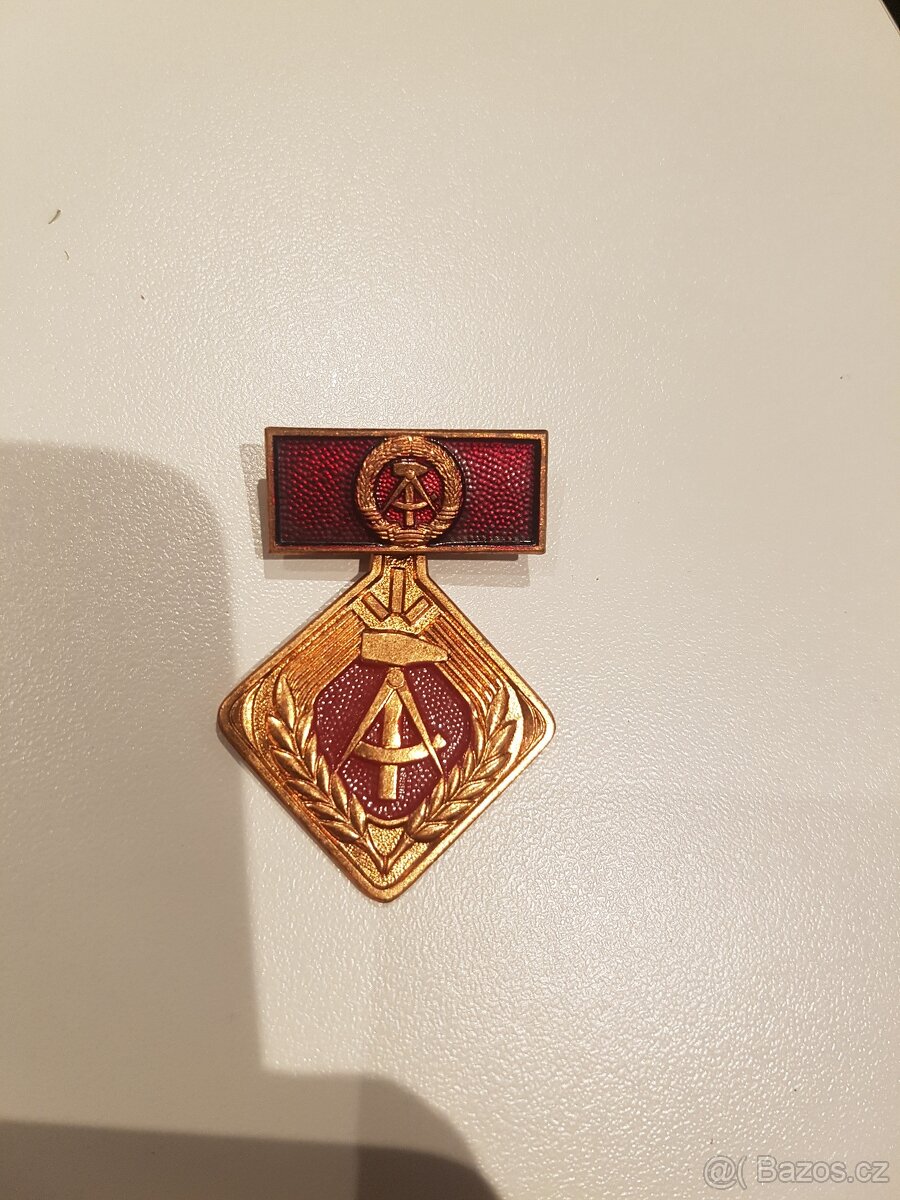 Německá demokratická republika - DDR - Státní vyznamenáníg