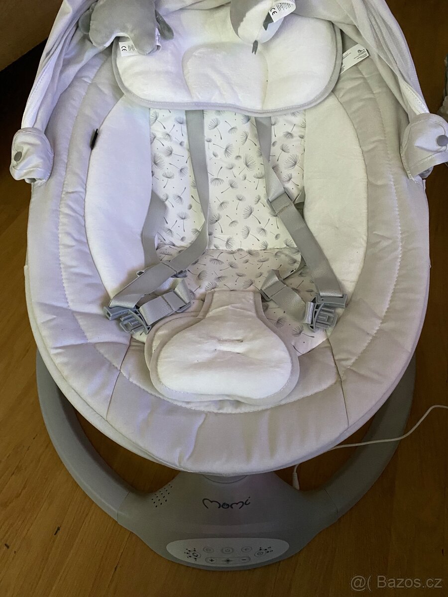Elektrické houpátko Momi